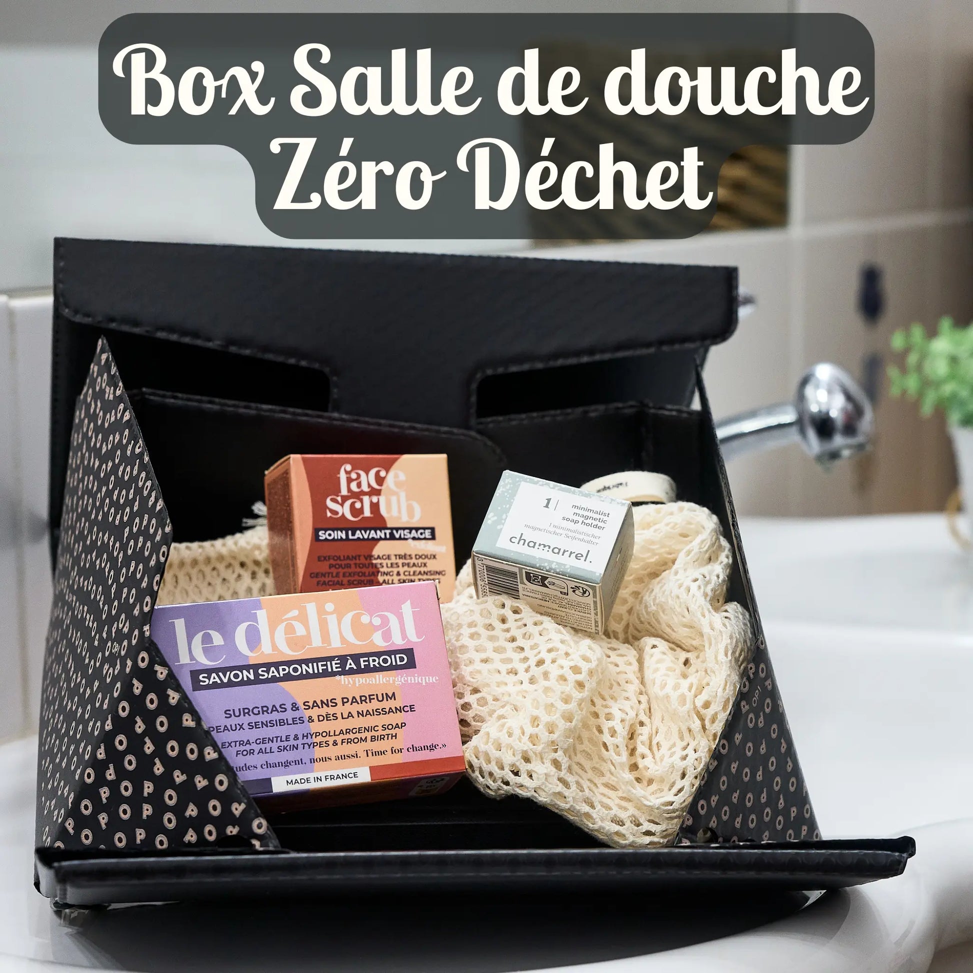 Box zéro déchet avec produits écologiques essentiels pour la salle de bain